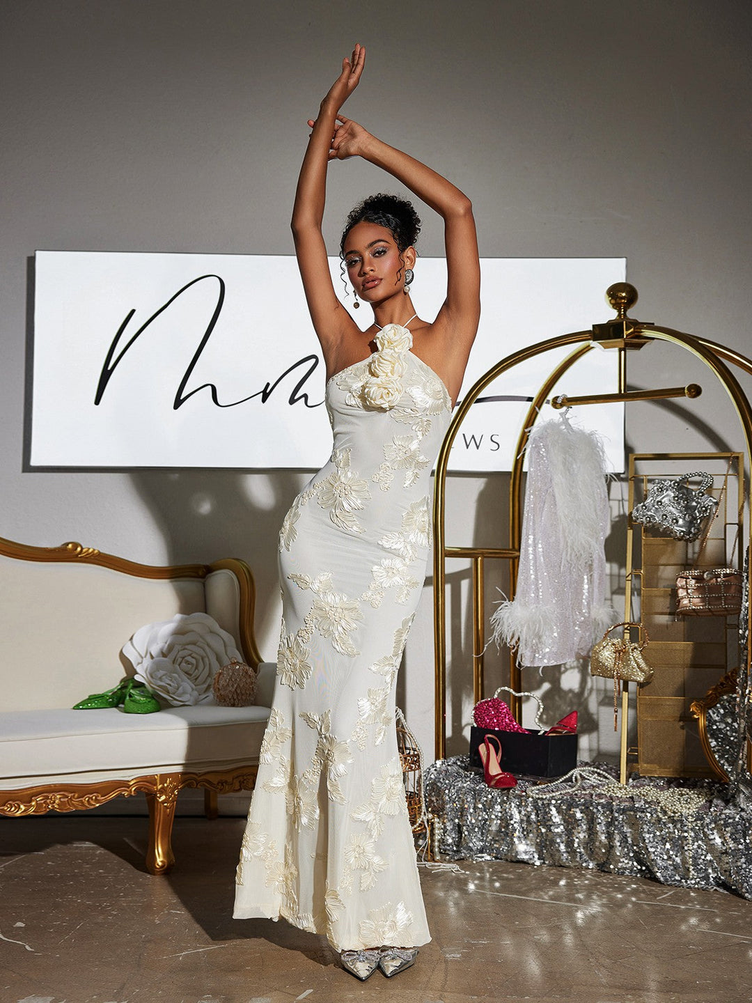 Aedin Çiçekli Halterneck Maxi Elbise