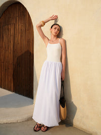 Şık Balon Etek Askılı Elbise ile Kusursuz Bir Görünüm