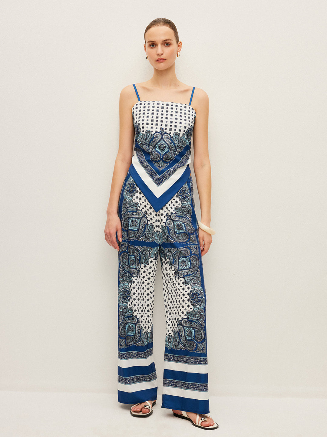 Şık Arka Bağlama Baskılı Pantolon Takımı