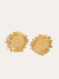 Işıltılı Ayçiçeği Küpeleri ile Zarafet Katın