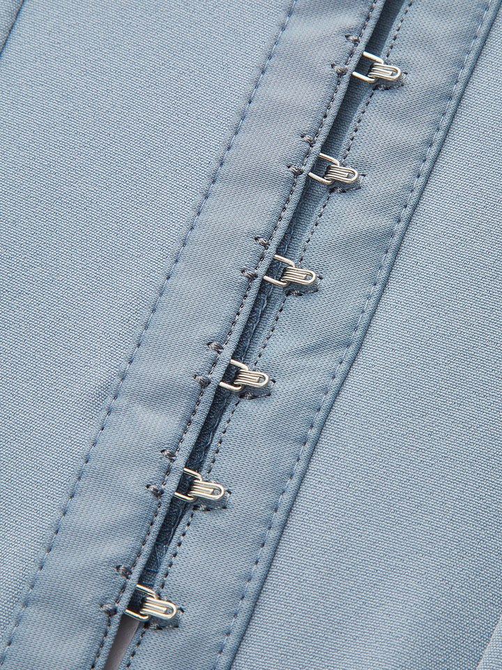 Çarpıcı Dantel Kenarlı Kalp Yaka Korse, Şık Fiyonk Detayı ile