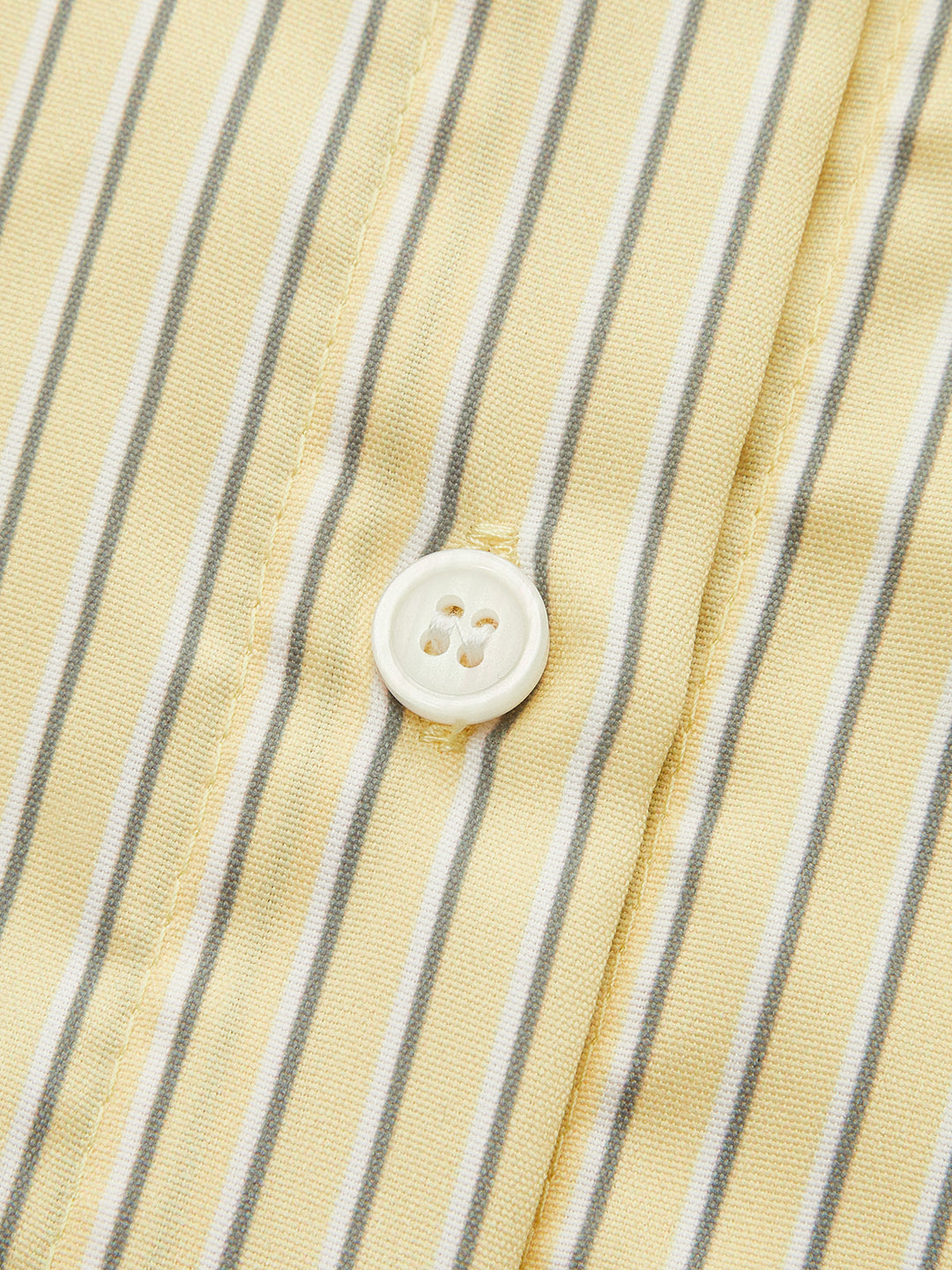 Şık cepli çizgili gömlek