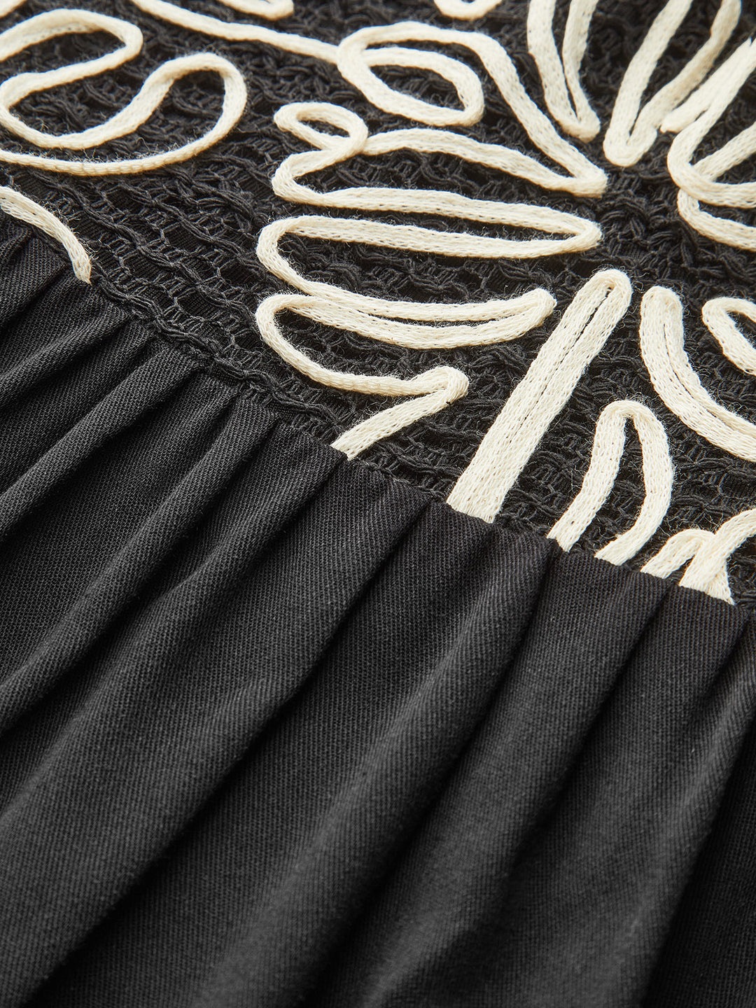 Düğmeli İpek Uzun Elbise, Bağlama Askıları ile Şık ve Trend Görünüm