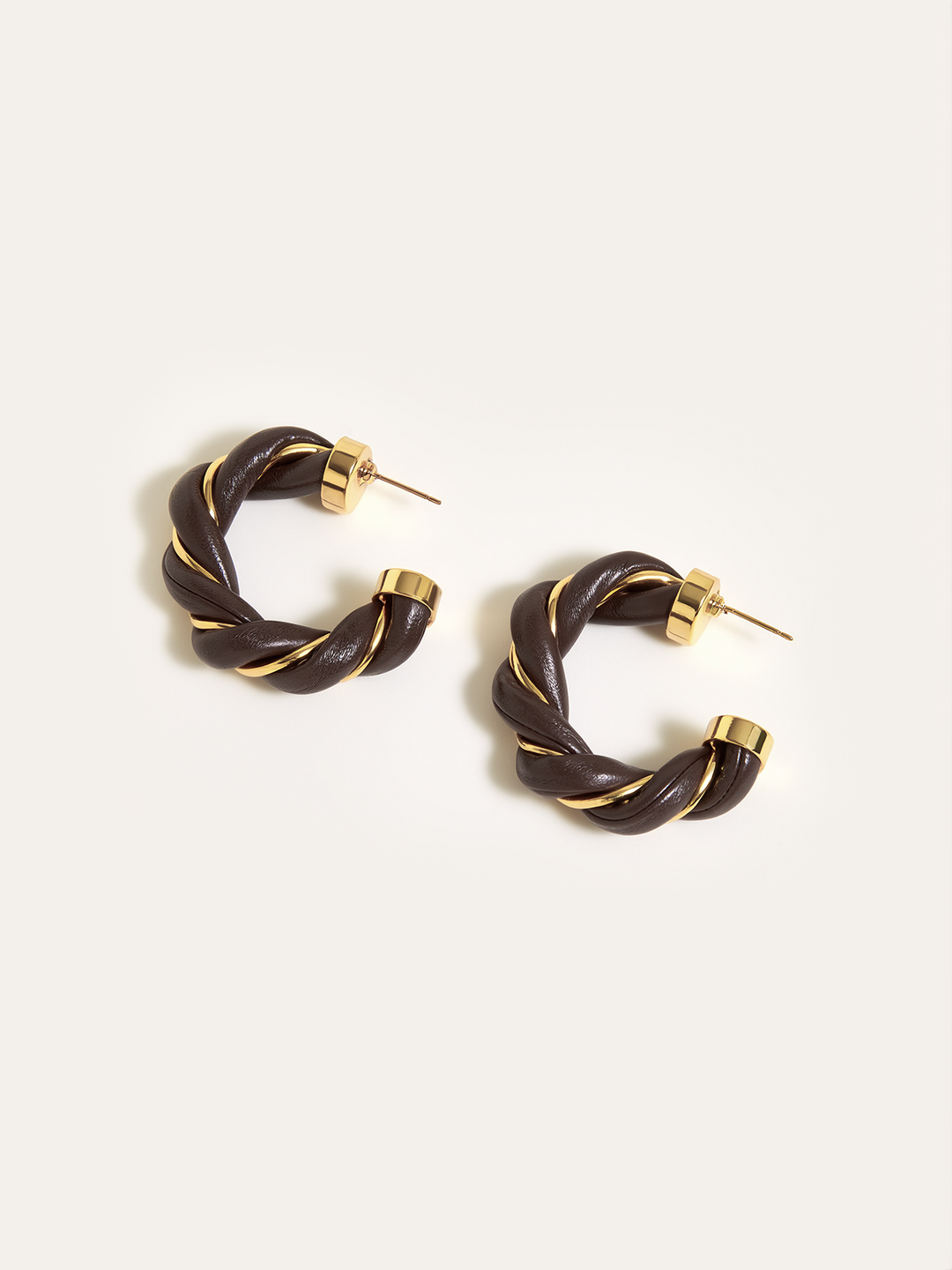 Çarpık Halka Küpe