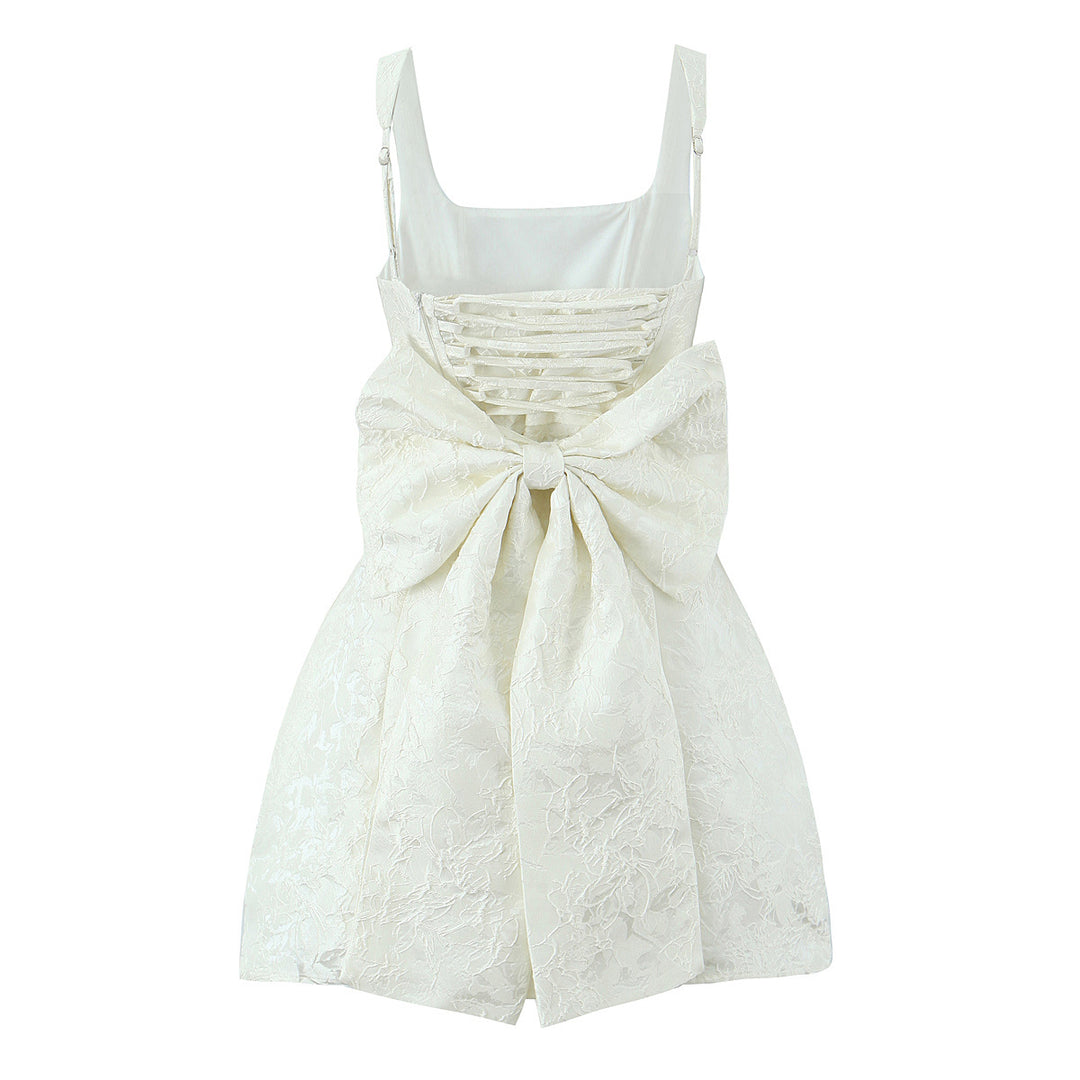 Çekici Çiçek Desenli Jakarlı Abiye Kare Yaka Elbise