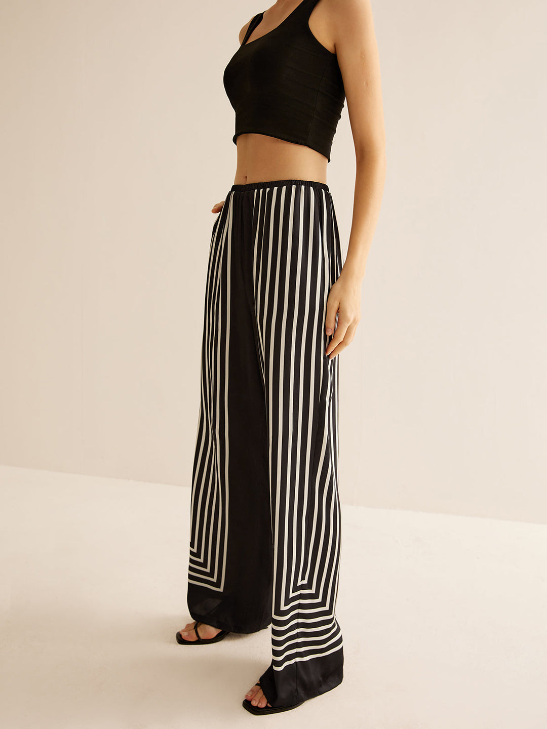 Geometrik çizgili saten pantolon, Svelte Chic