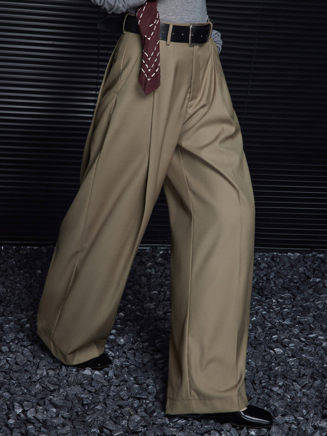 Beltsiz pliseli drapeli pantolon, Svelte Chic