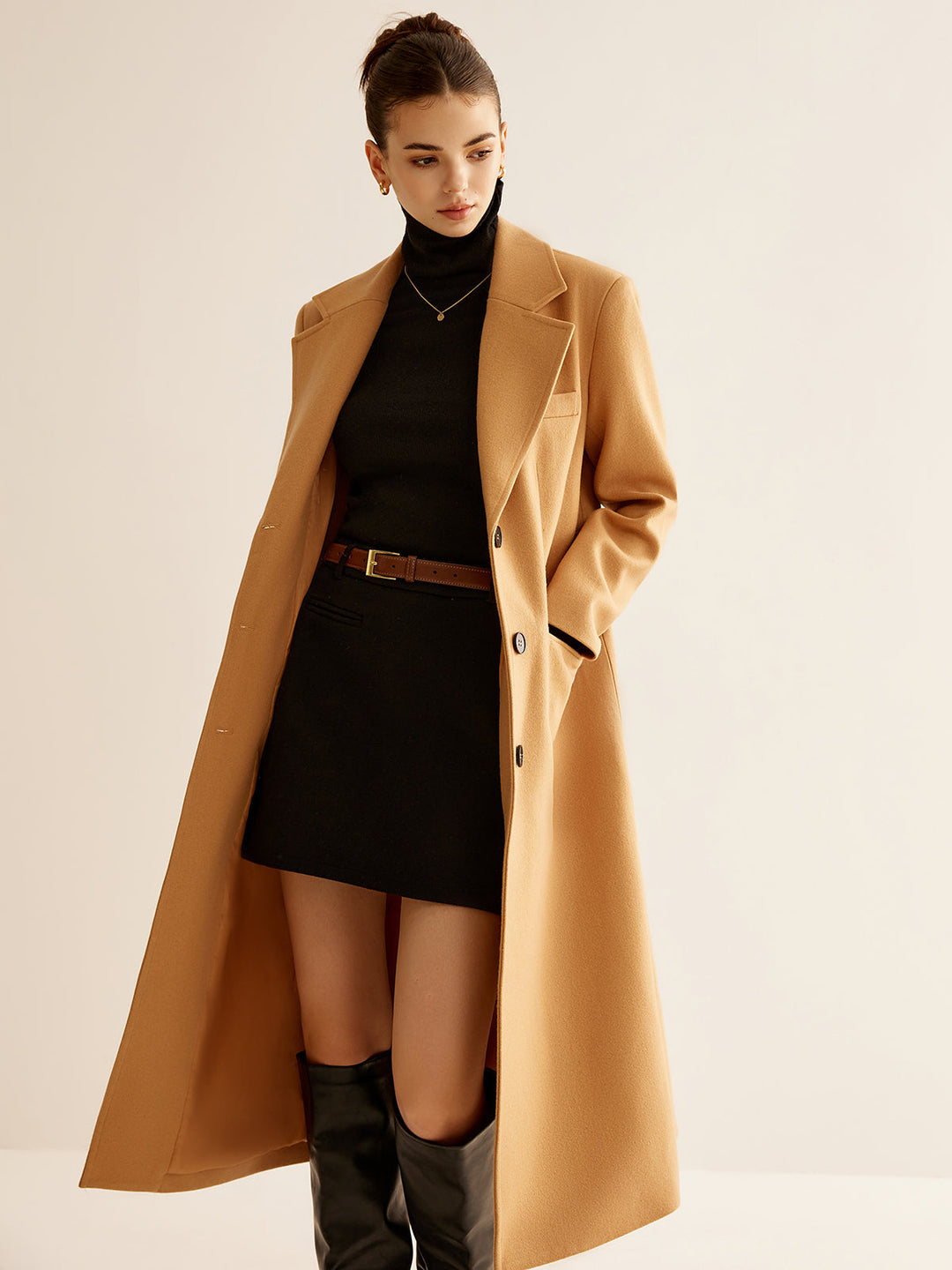 Minimalist yün karışımlı uzun kaban, Svelte Chic