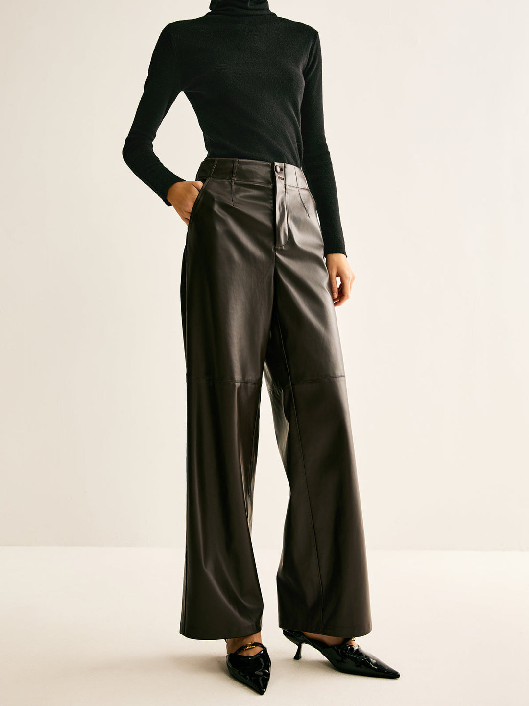 Suni deri orta bel pantolon, Svelte Chic