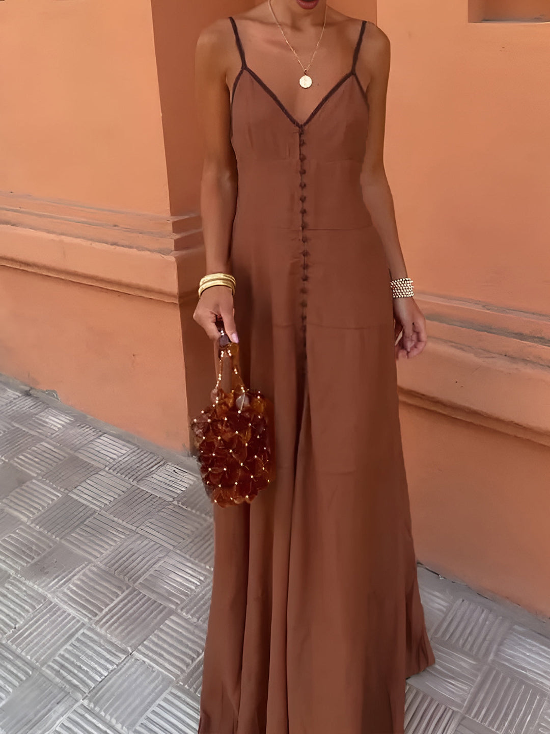 Kontrast Biye Düğmeli Spagetti Askılı Uzun Elbise