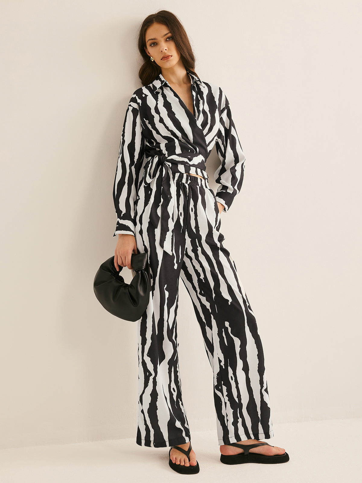 V-Neck Zebra Printed Pants Set