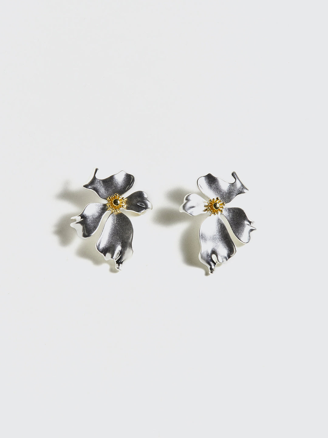 Düzensiz Metal Yaprak Stud Küpeler