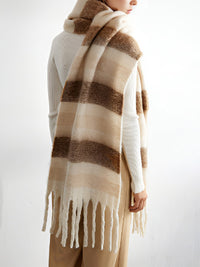 Renk Bloklu Çizgili Ponponlu Şal