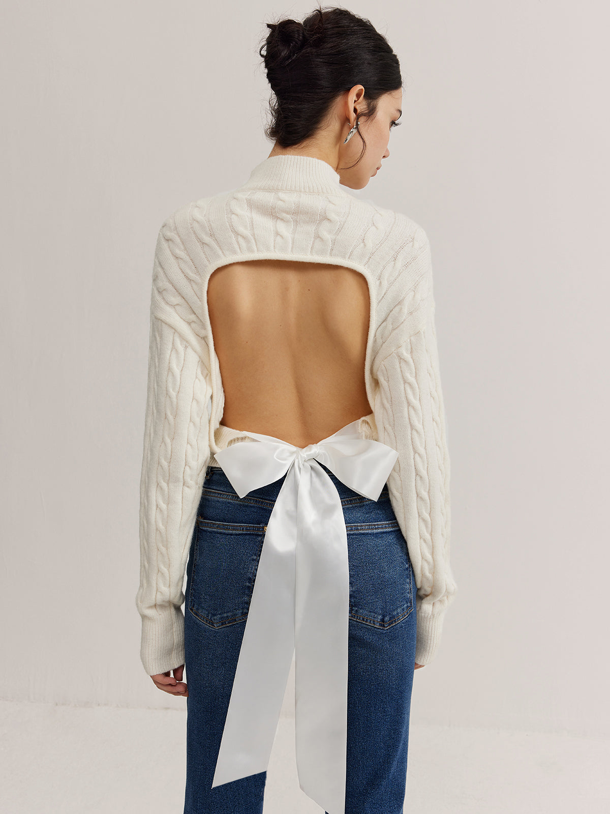 Plain Backless Bow Knit Top