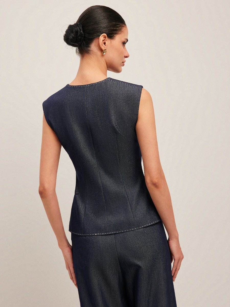 Şık Kontrast Dikişli Peplum Yelek ve Şık Düğme Detayları
