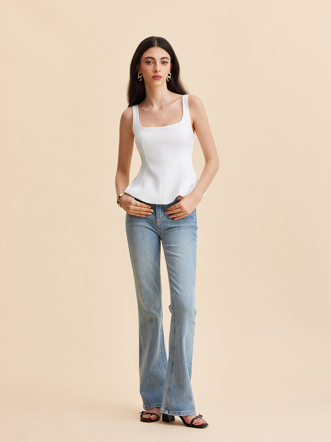 Şık Kare Yaka Peplum Bluz ile Rahat Stil