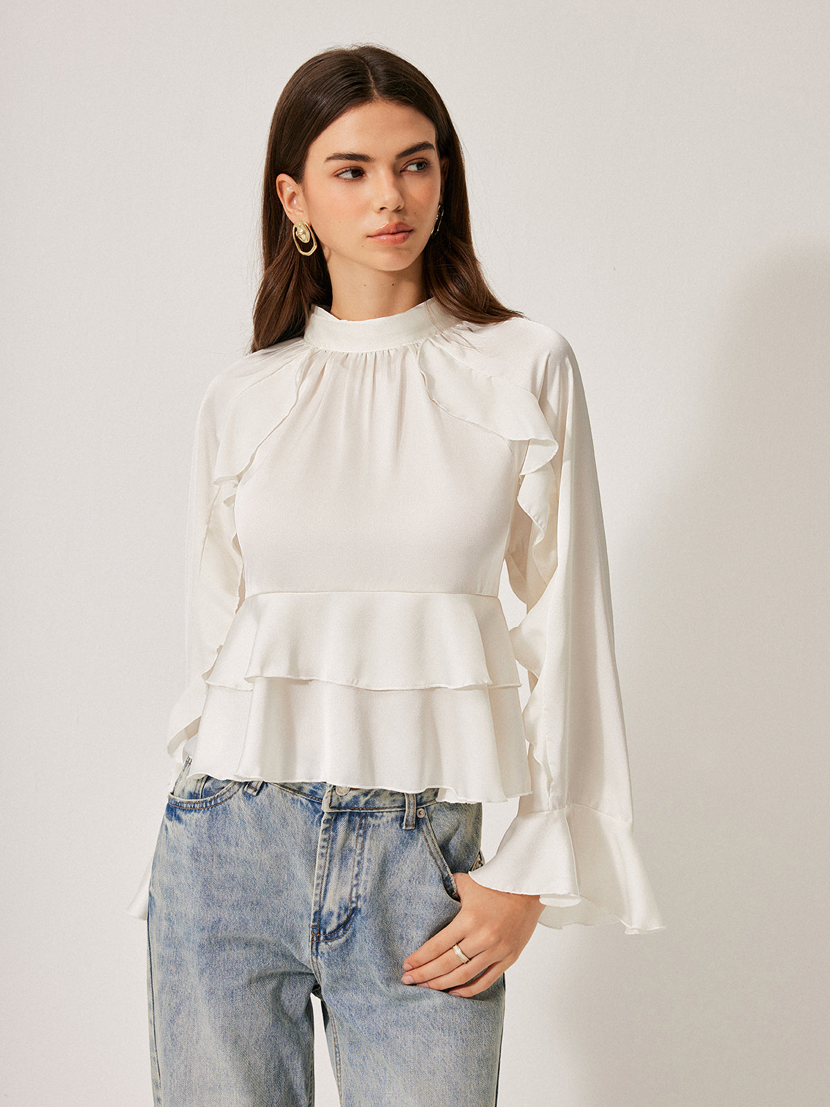Şık Düğme Detaylı Stand Yaka Volanlı Peplum Bluz