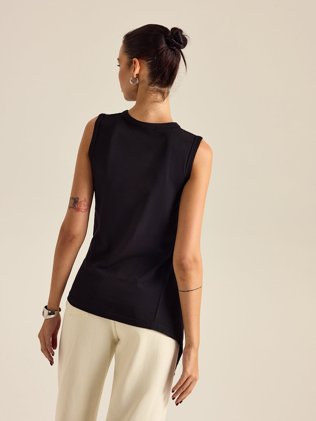 Trend Asimetrik Fit Pilili Atlet