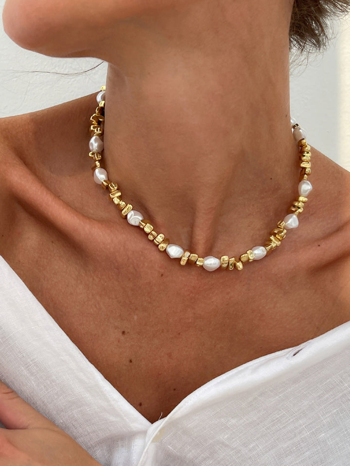 İnci ve Altın Boncuklu Choker Kolye