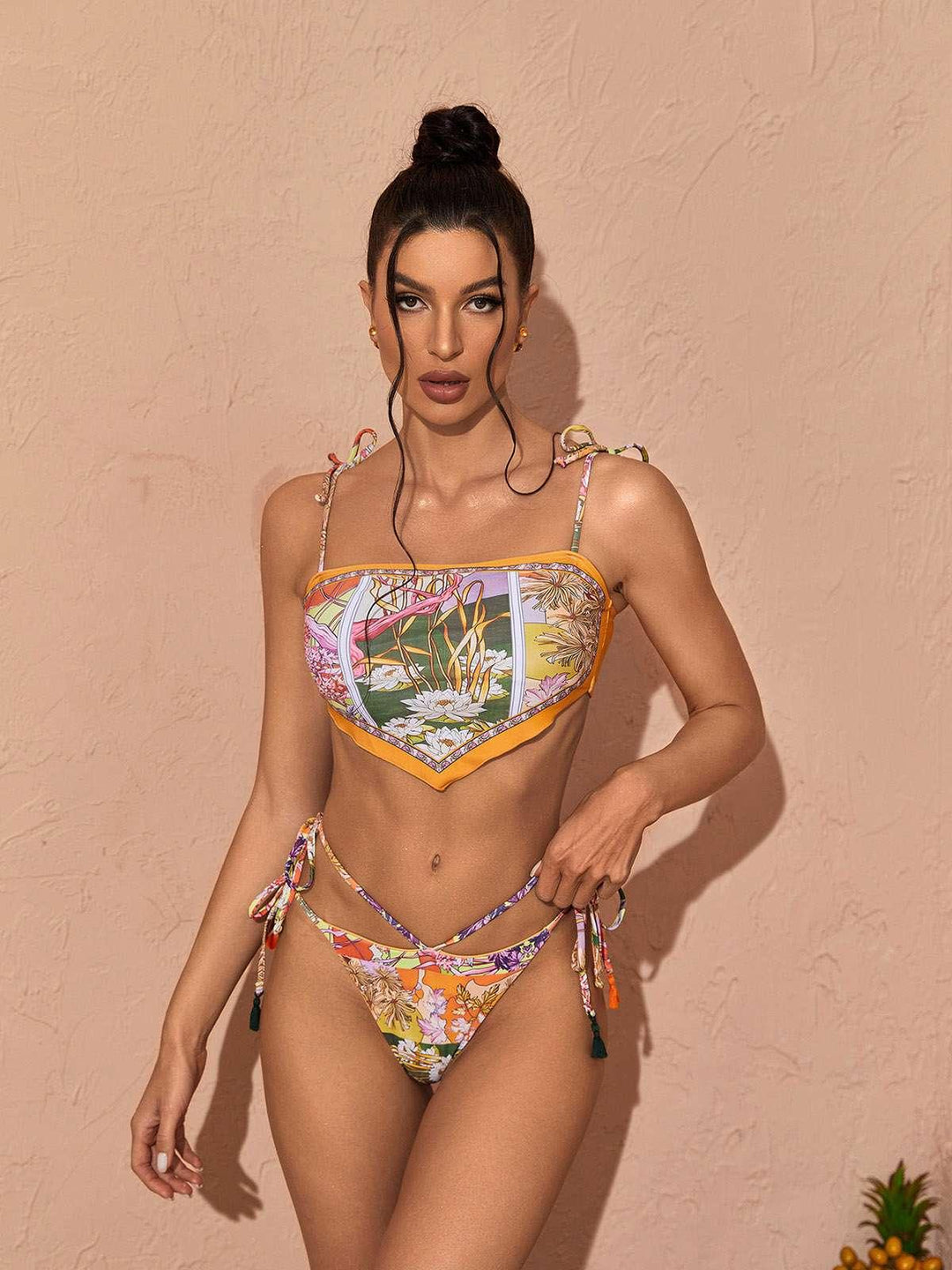 Kira Çiçek Desenli İki Parçalı Bikini Seti